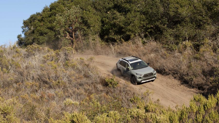  Toyota RAV4 Adventure 2018 года  (NA) (фото 25 из 196)